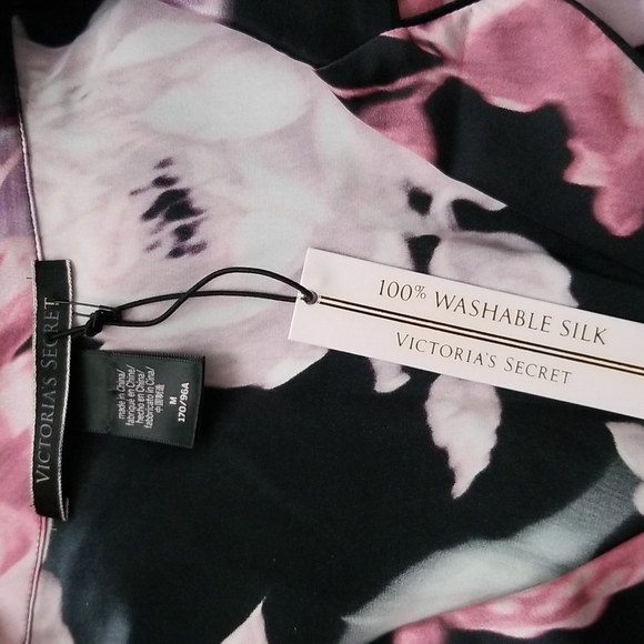 Victorias Secret after hours silk shirt - Picture 3 of 4